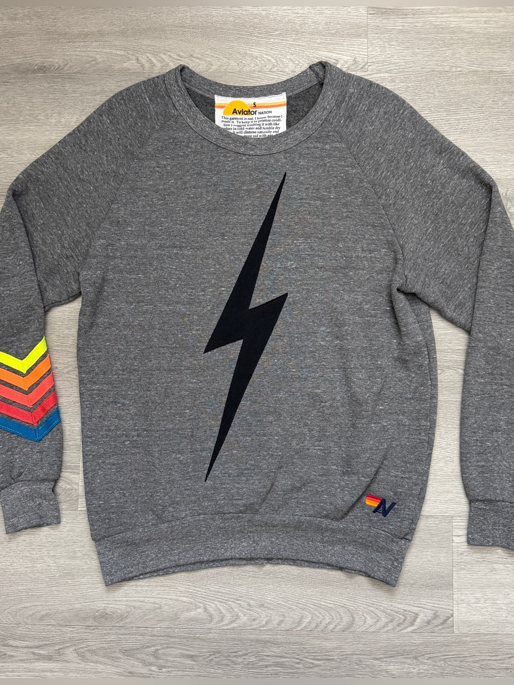 AVIATOR NATION BOLT STITCH CHEVRON CREW SWEATSHIRT